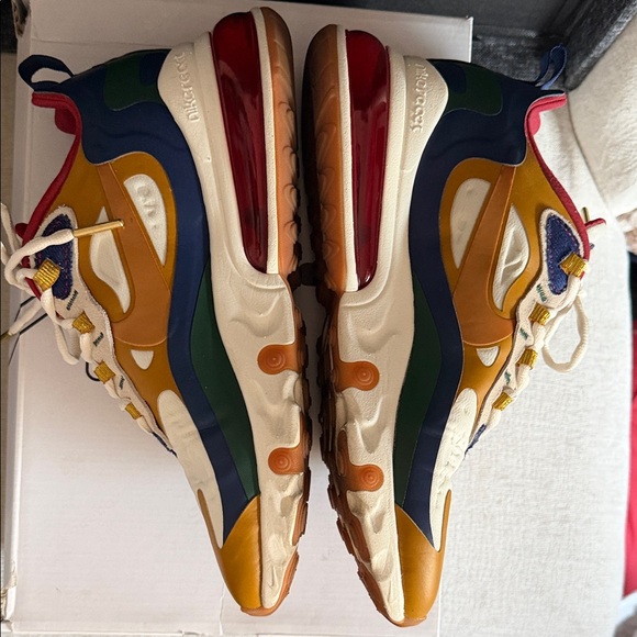 💝❤️Nike AIR MAX 270  Women's blue void/metallic gold. NIKE AIR MAX 270 REACT💝❤️ - Picture 4 of 16